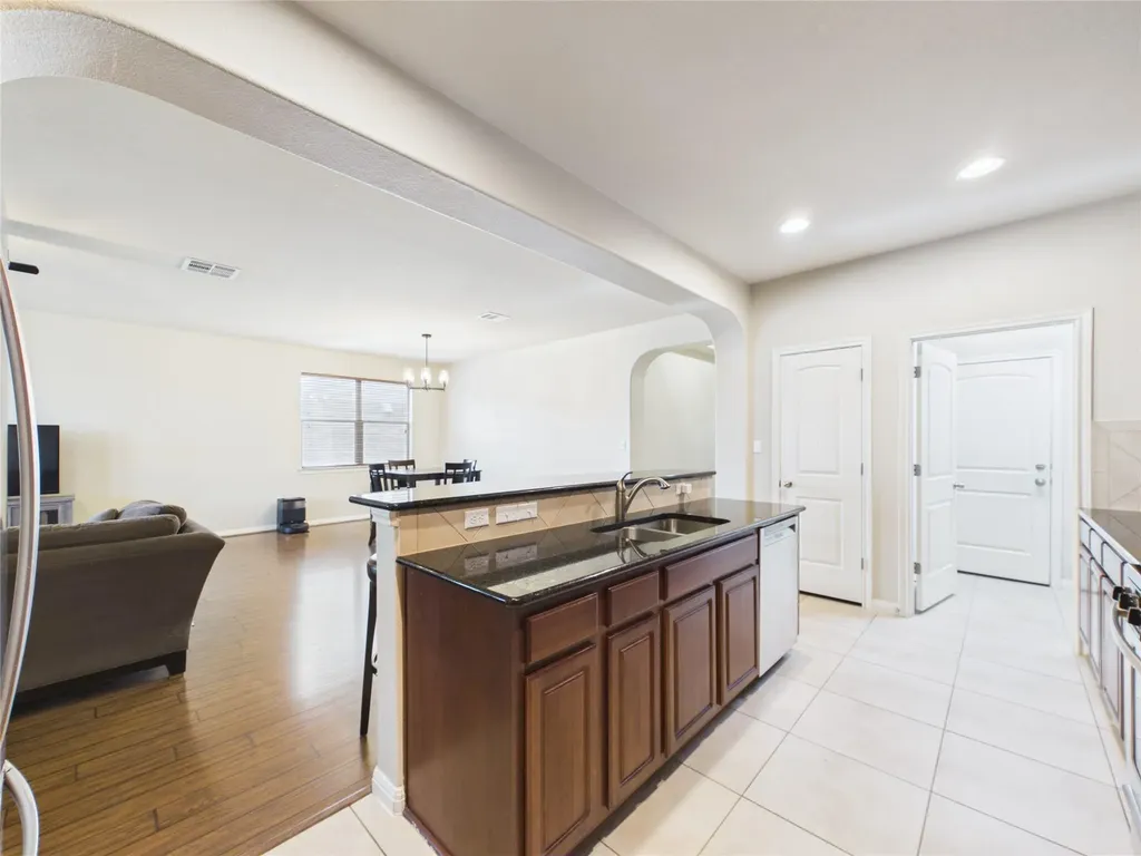 1070 Sussex Way Round Rock TX 78665