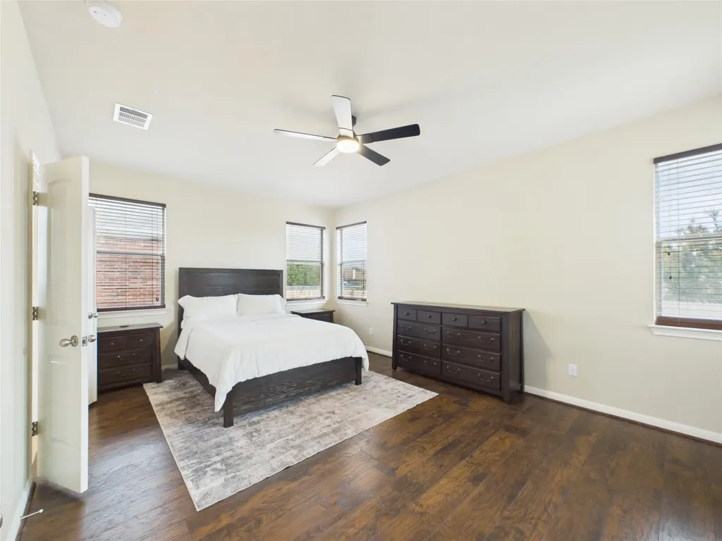 1070 Sussex Way Round Rock TX 78665