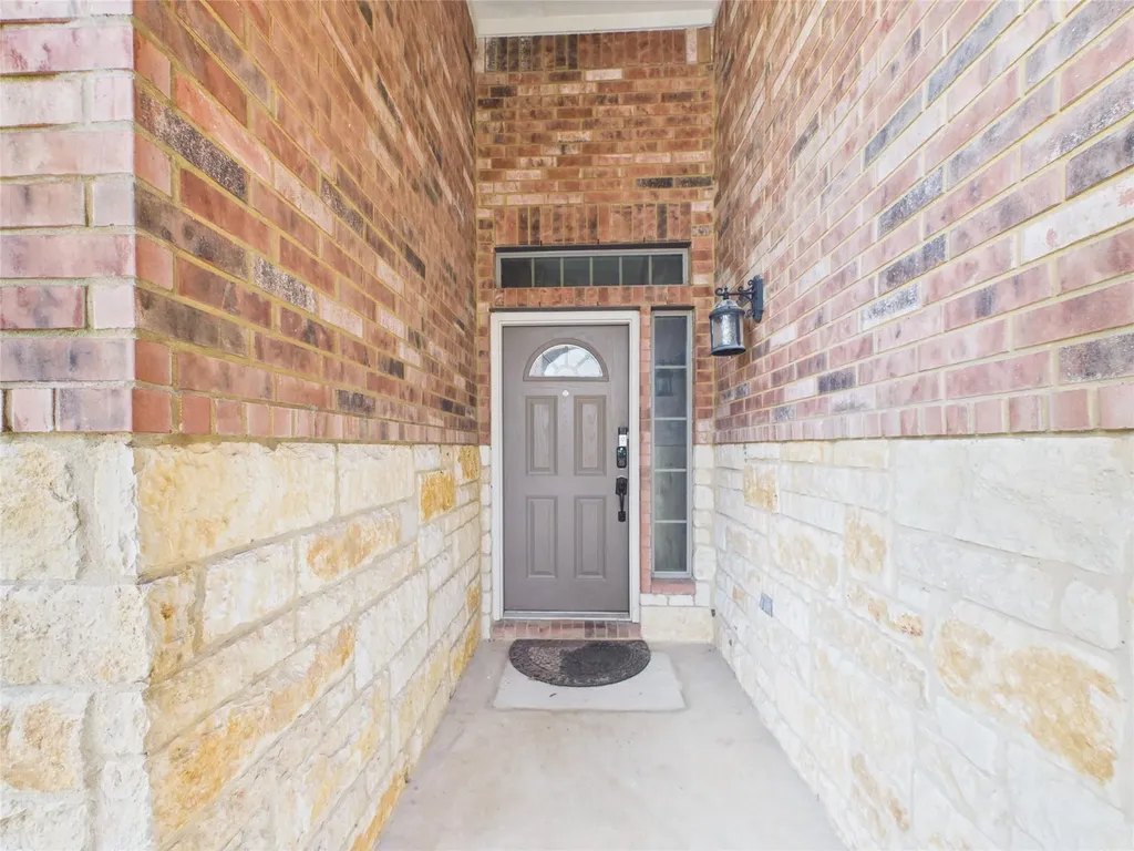 1070 Sussex Way Round Rock TX 78665