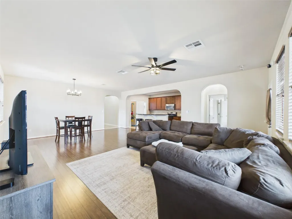 1070 Sussex Way Round Rock TX 78665