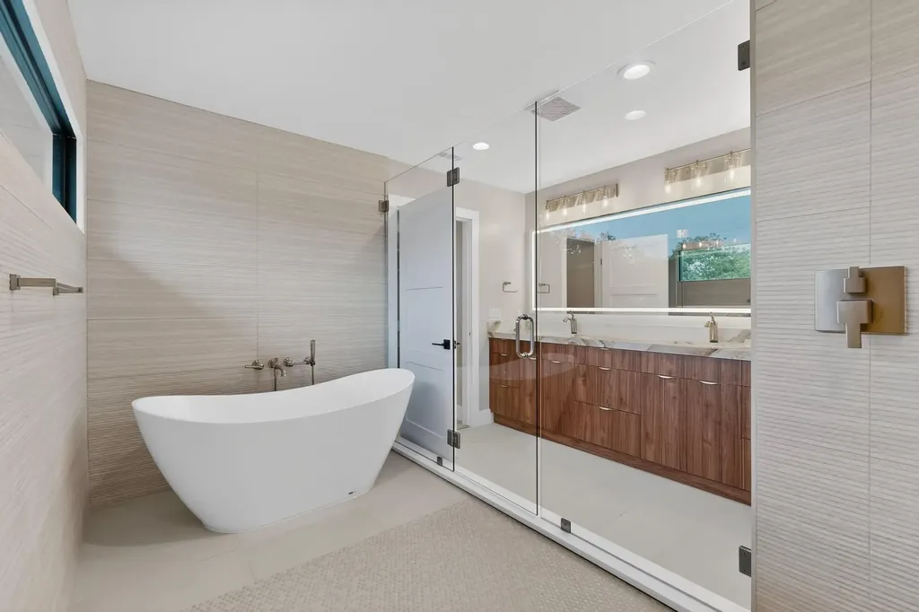 5018 Highland Court Austin TX 78731