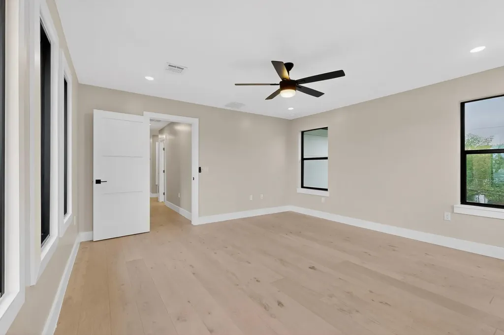 5018 Highland Court Austin TX 78731