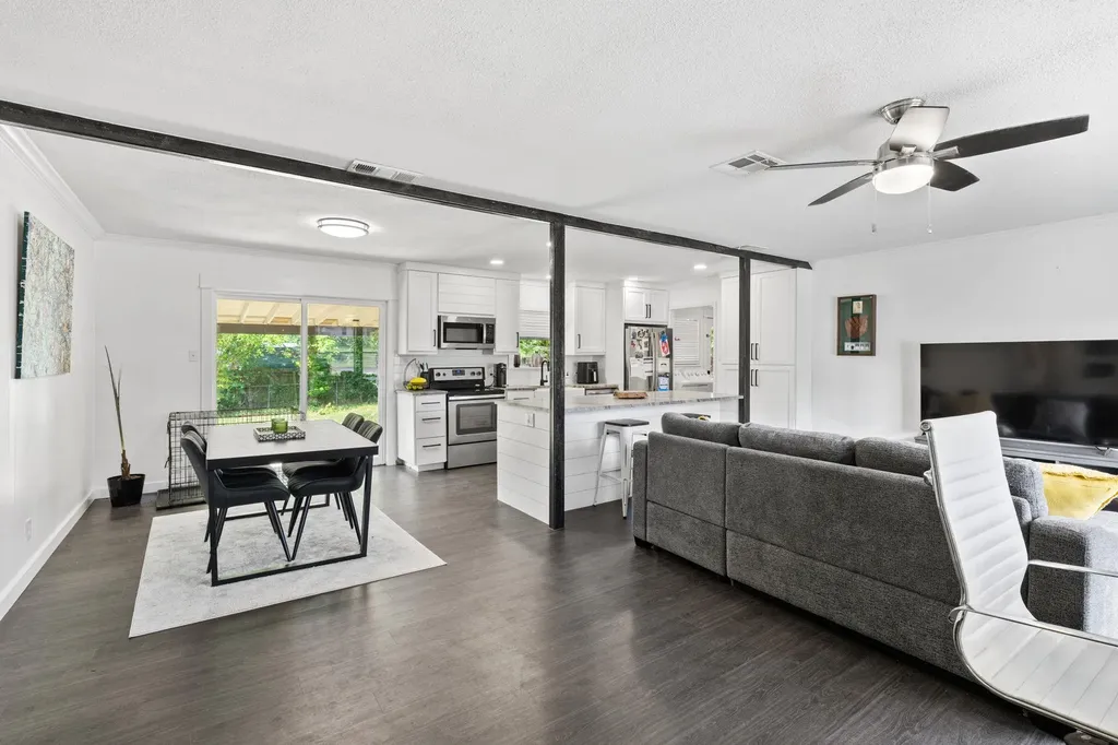 1200 Ash Drive Marble Falls TX 78654