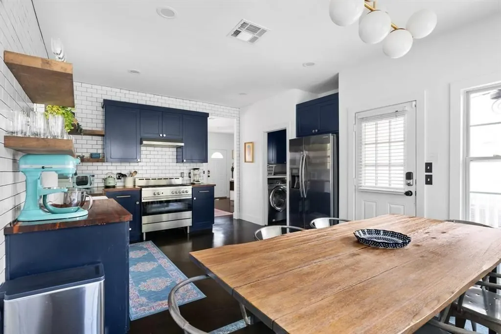 1508 E 11th Street Austin TX 78702