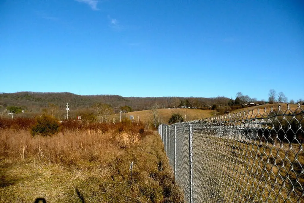 2 Ac Cookeville Highway Livingston TN 38570