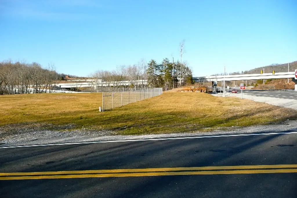 1.38 Ac Cookeville Highway Livingston TN 38570