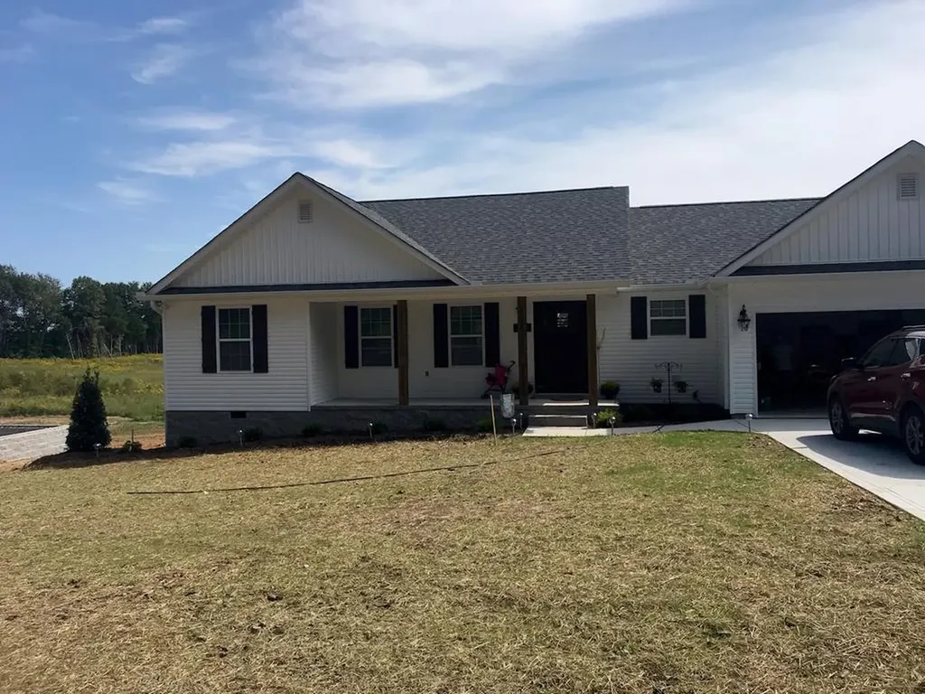 2610 Zeb Warren Road Cookeville TN 38506