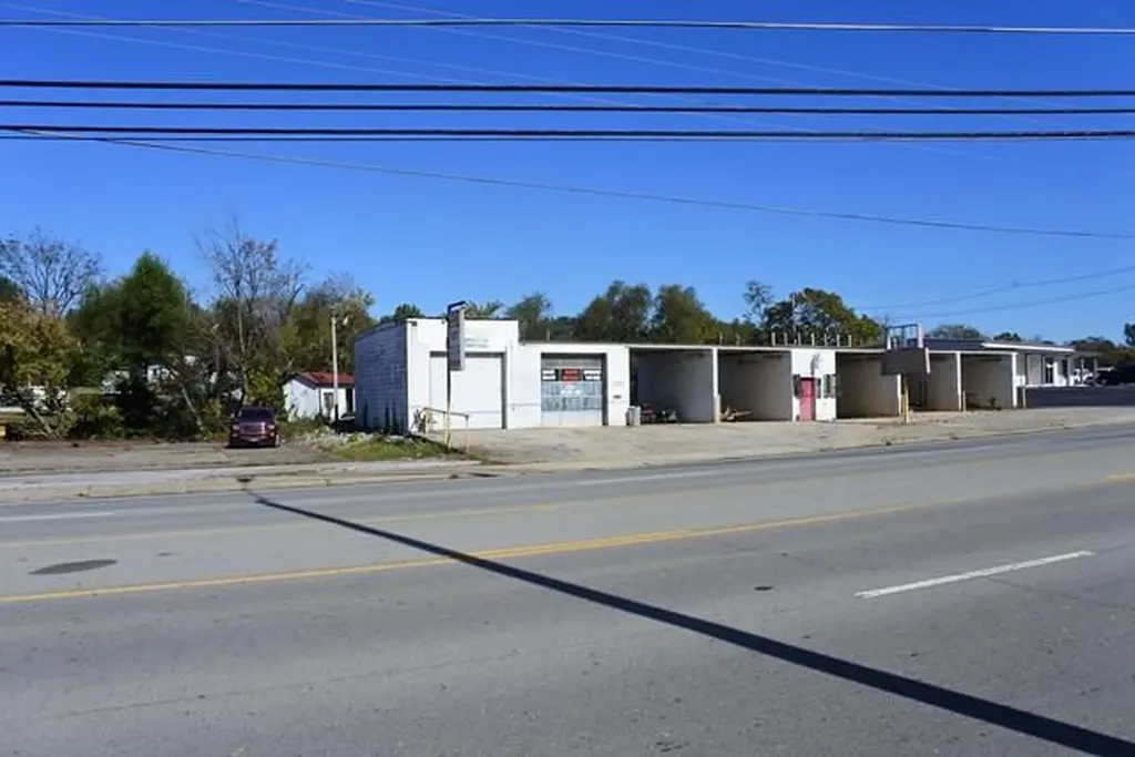 704 W Main Street Livingston TN 38570