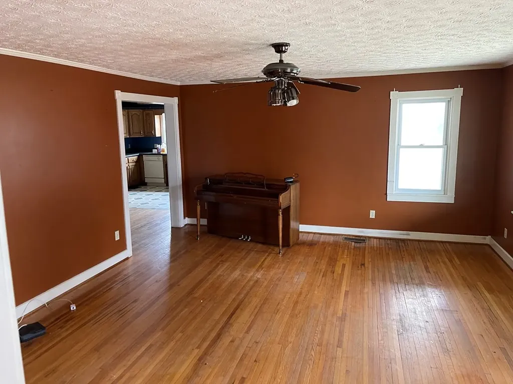 411&415 Allen Ferry Road Smithville TN 37166