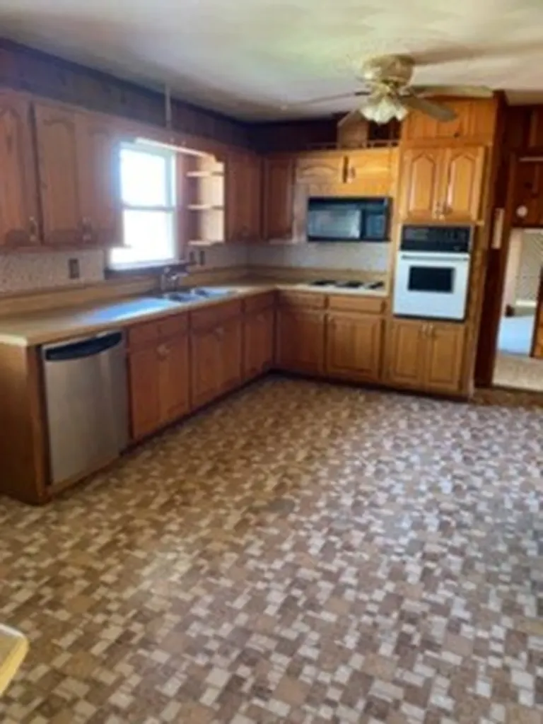 411&415 Allen Ferry Road Smithville TN 37166