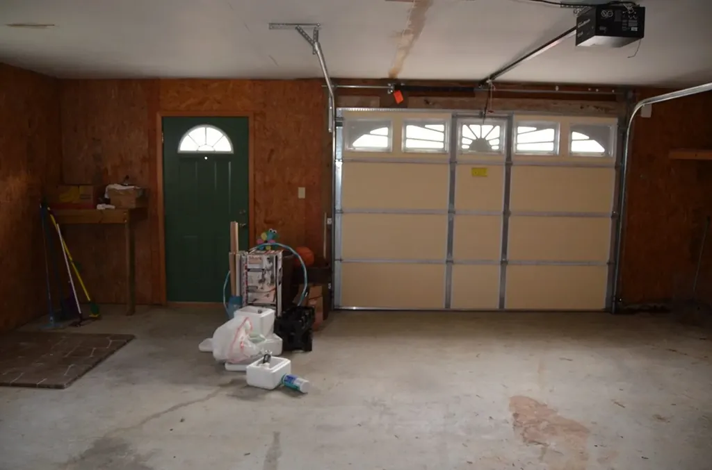 1157 Burrville Road Sunbright TN 37872