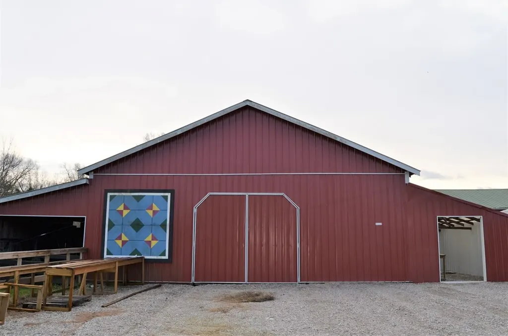 1157 Burrville Road Sunbright TN 37872