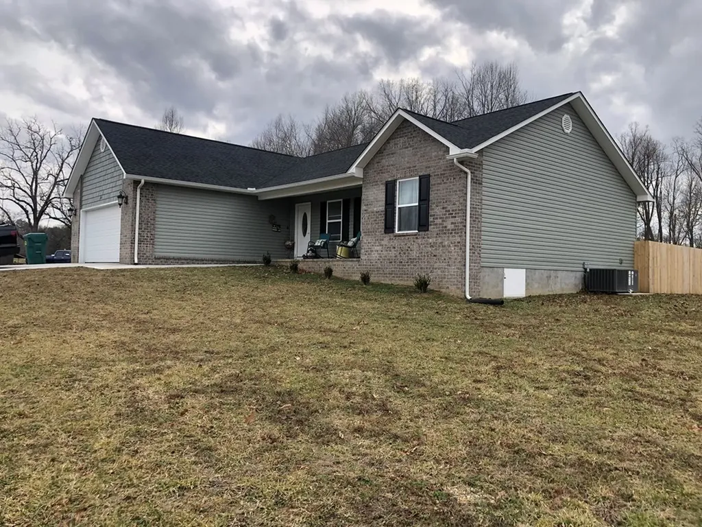 205 205 Ferry Bend Trail Crossville TN 38571