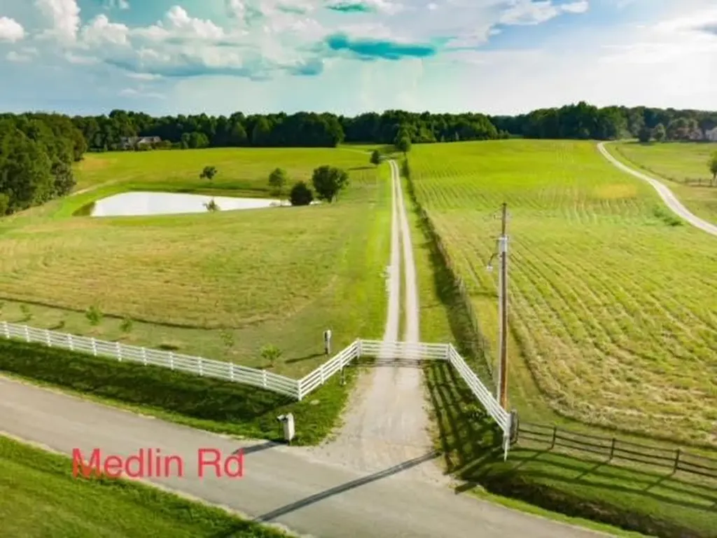 8705 Medlin Road Baxter TN 38544