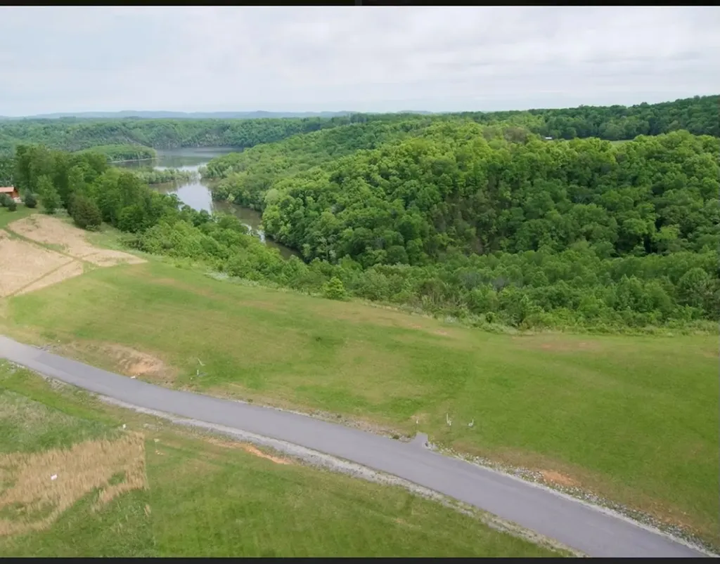 LOT22 Holly Bend Drive Byrdstown TN 38549
