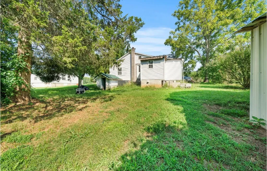 1048 Heady Road Sparta TN 38583