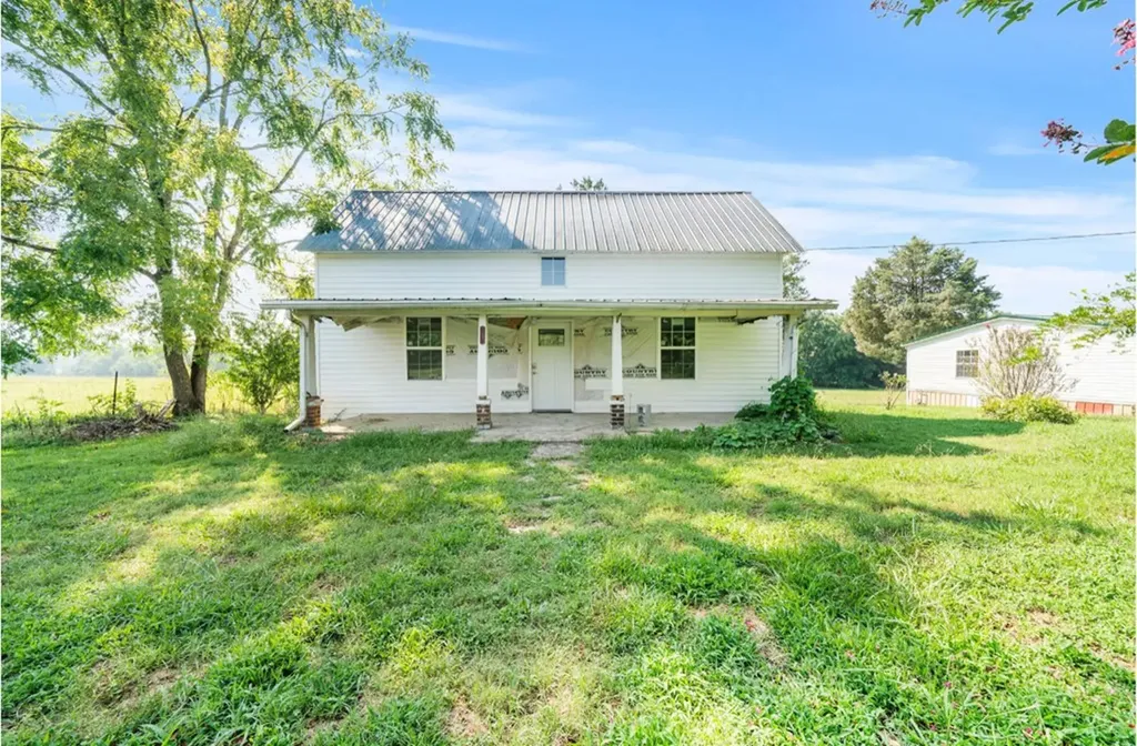 1048 Heady Road Sparta TN 38583
