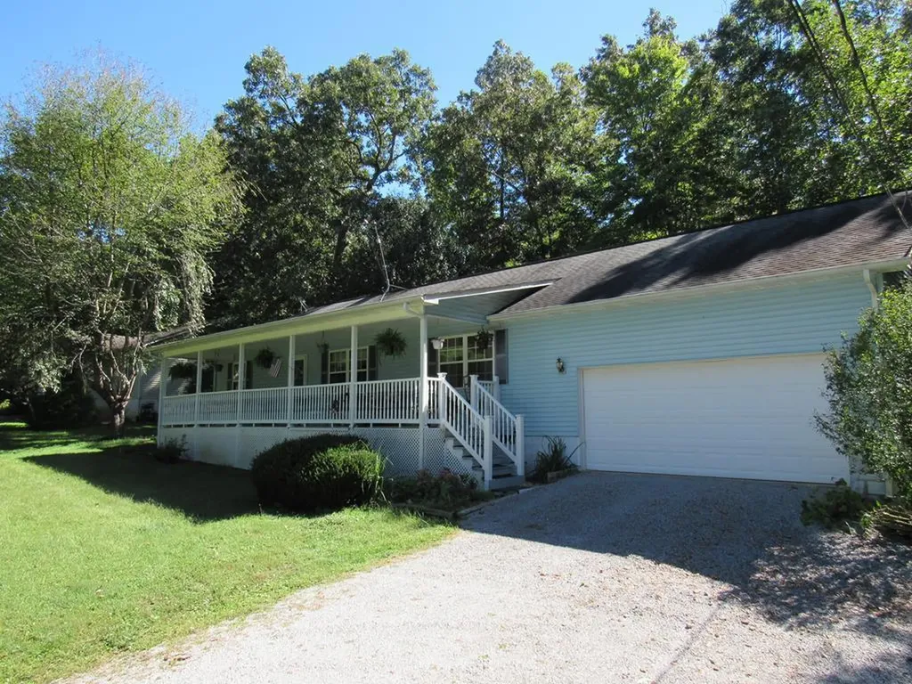 2579 Spruce Loop Crossville TN 38555