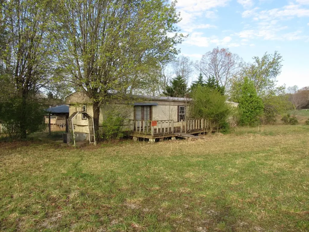 132 Swallows Lane Cookeville TN 38506