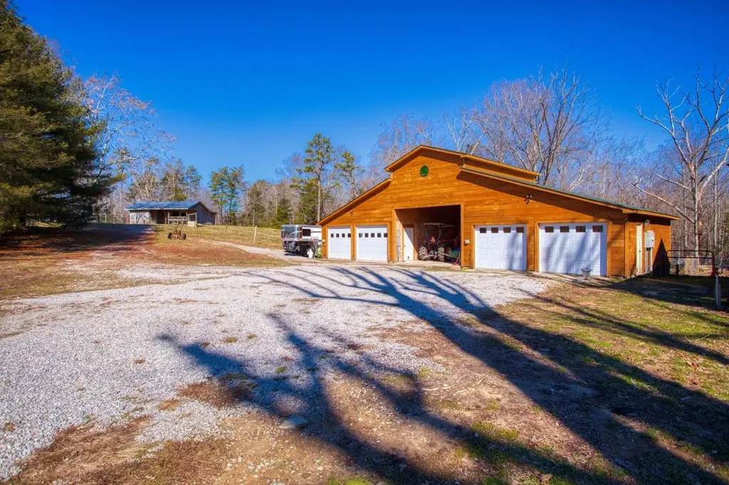 1374 Obey Blevins Road Jamestown TN 38556