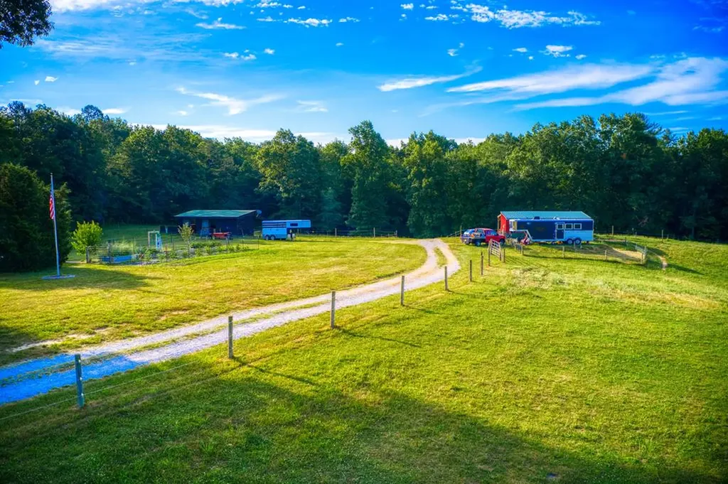 1374 Obey Blevins Road Jamestown TN 38556