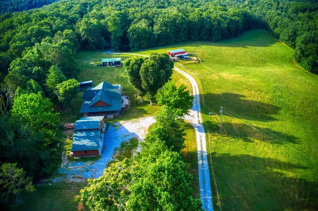 1374 Obey Blevins Road Jamestown TN 38556