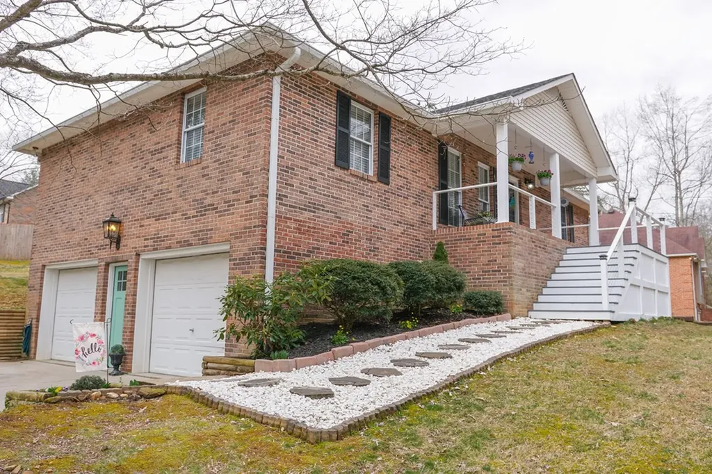 113 Big Springs Circle Cookeville TN 38501