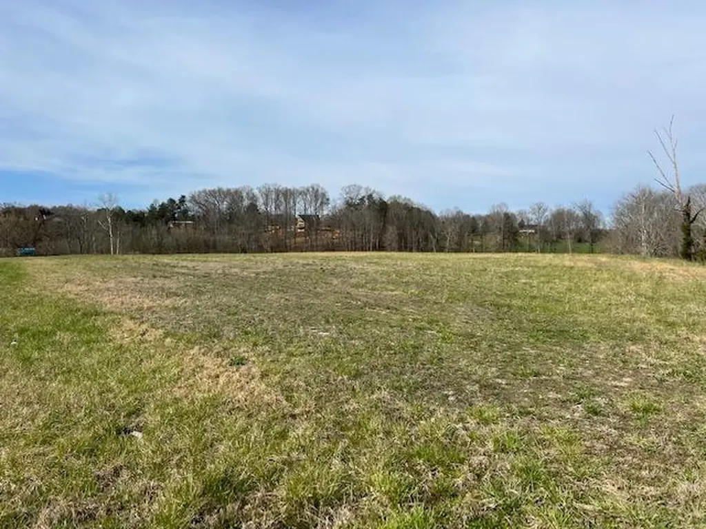 7.86 Ac Cookeville Highway Livingston TN 38570