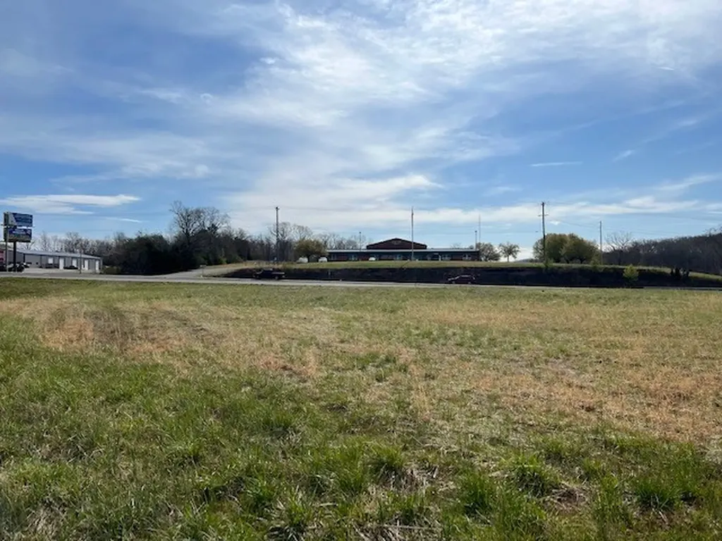 7.86 Ac Cookeville Highway Livingston TN 38570