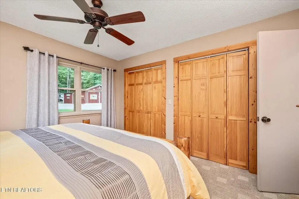 715 White Oak Road Monterey TN 38574