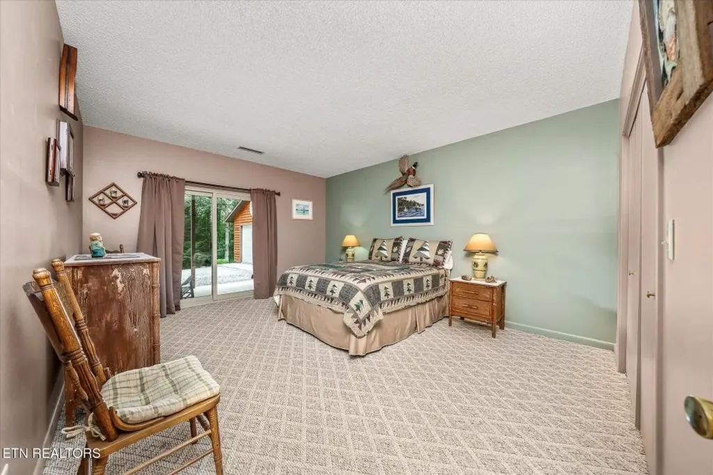 715 White Oak Road Monterey TN 38574