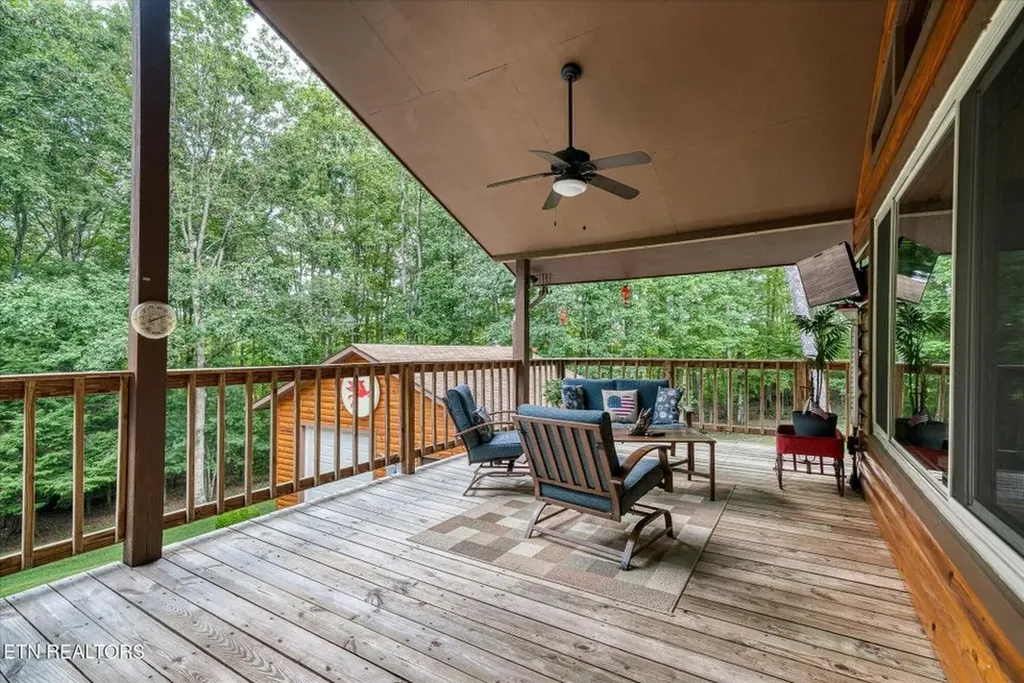 715 White Oak Road Monterey TN 38574