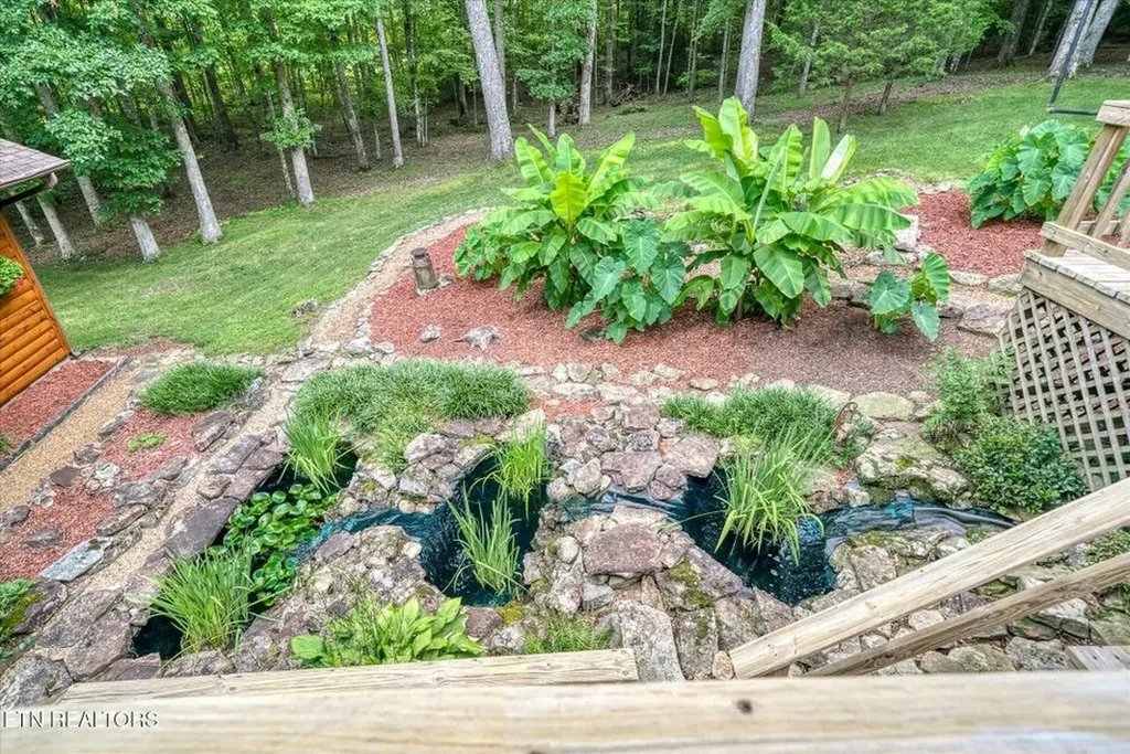 715 White Oak Road Monterey TN 38574