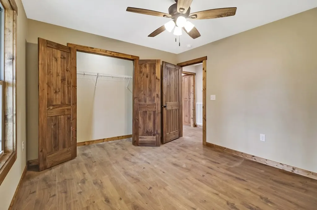 1182 Bill Black Road Clarkrange TN 38553