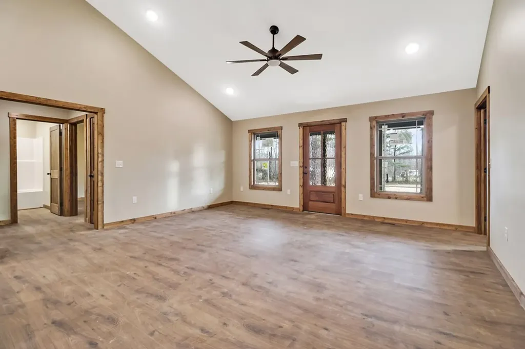 1182 Bill Black Road Clarkrange TN 38553