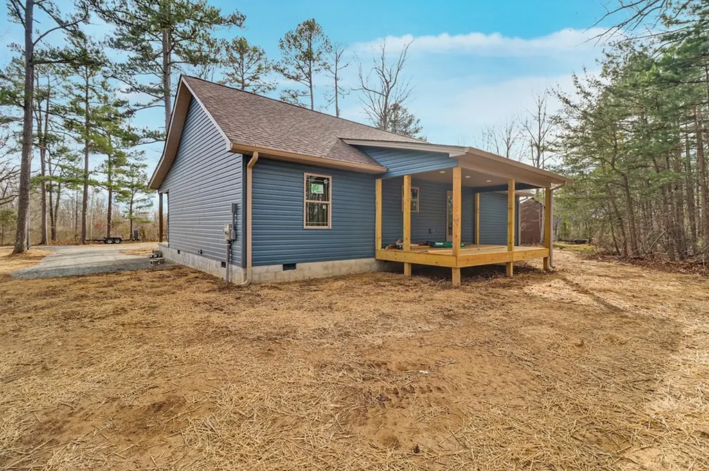 1182 Bill Black Road Clarkrange TN 38553