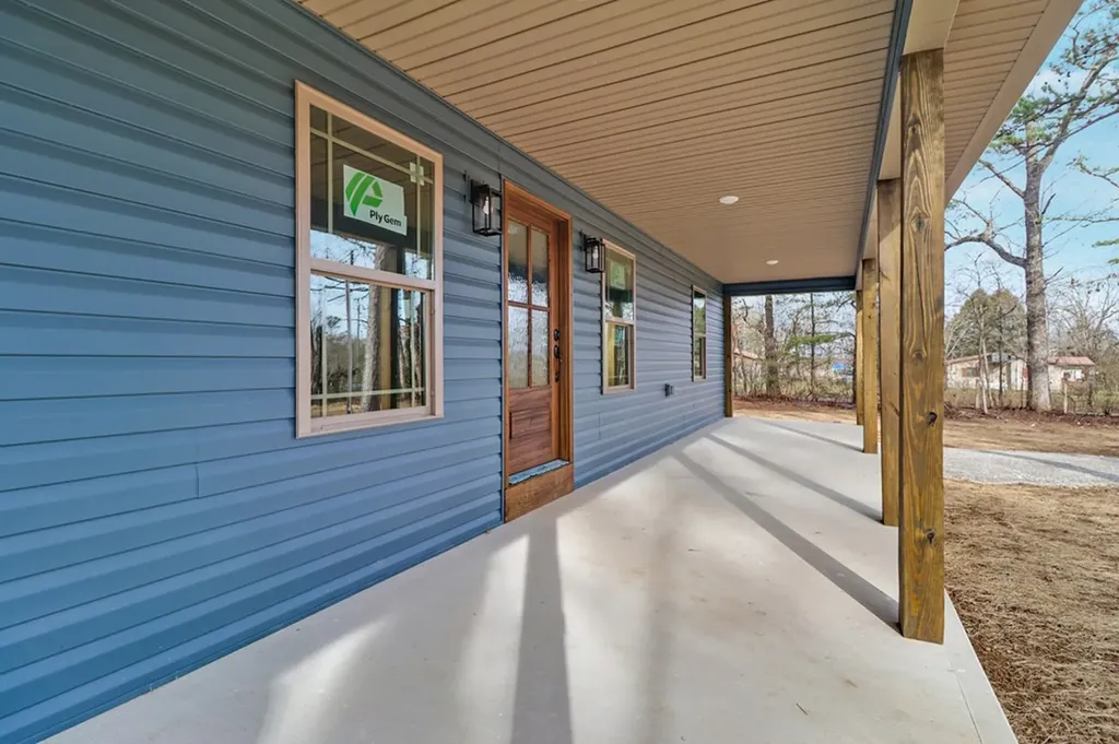 1182 Bill Black Road Clarkrange TN 38553