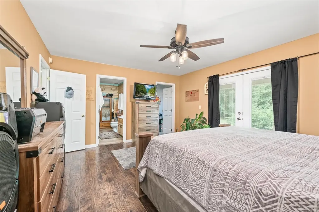 221 Cedar Grove Lane Jamestown TN 38556