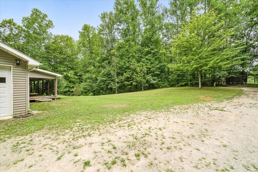 221 Cedar Grove Lane Jamestown TN 38556