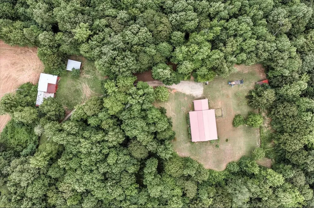 221 Cedar Grove Lane Jamestown TN 38556