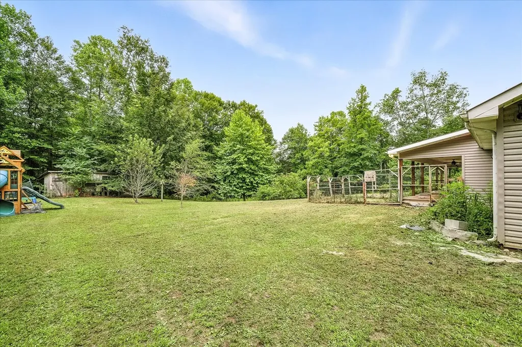 221 Cedar Grove Lane Jamestown TN 38556