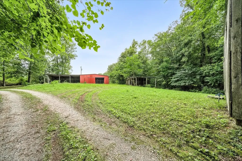 221 Cedar Grove Lane Jamestown TN 38556