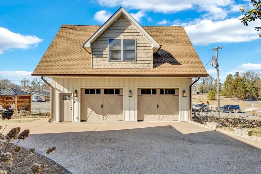 309 W Cleveland Avenue Monterey TN 38574