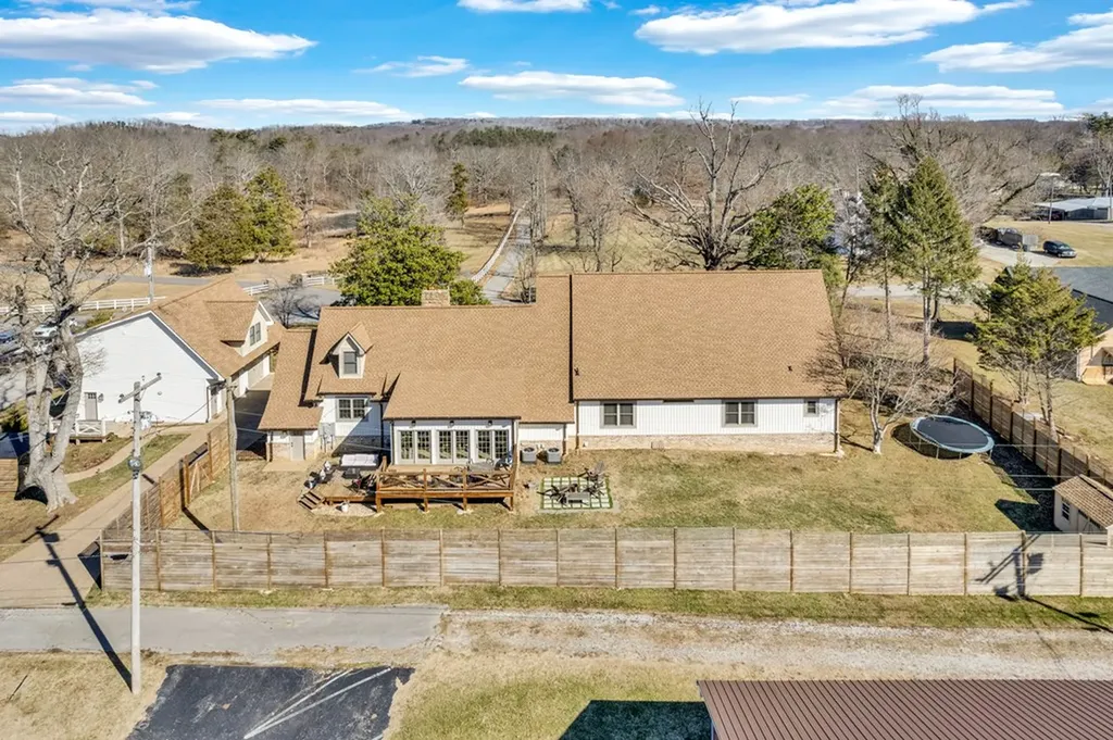 309 W Cleveland Avenue Monterey TN 38574