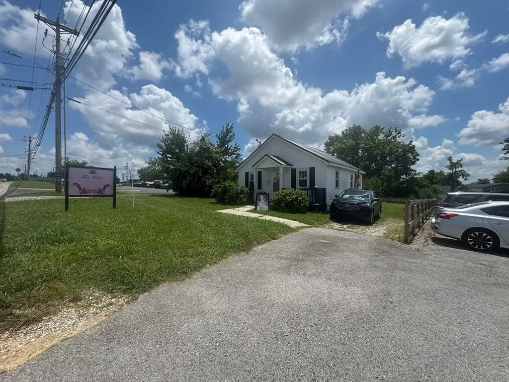 220 W 3rd Street Cookeville TN 38501