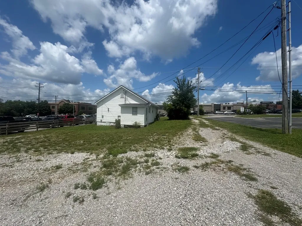 220 W 3rd Street Cookeville TN 38501