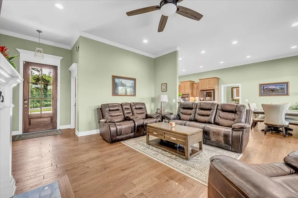 667 Rutherford Lane Smithville TN 37166