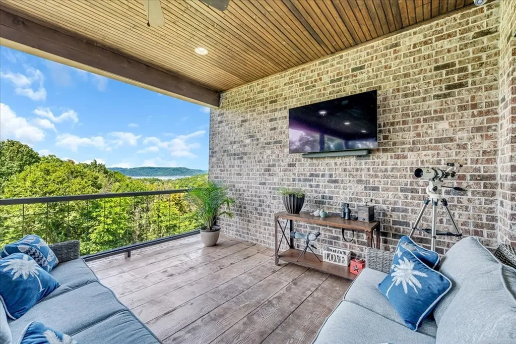 667 Rutherford Lane Smithville TN 37166