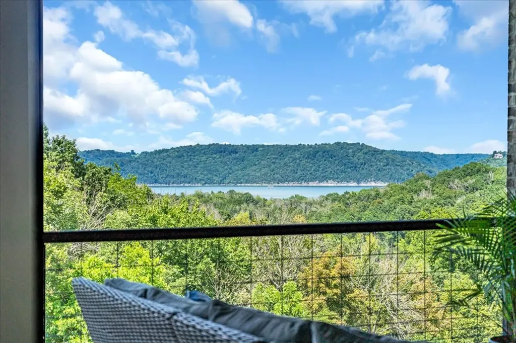 667 Rutherford Lane Smithville TN 37166