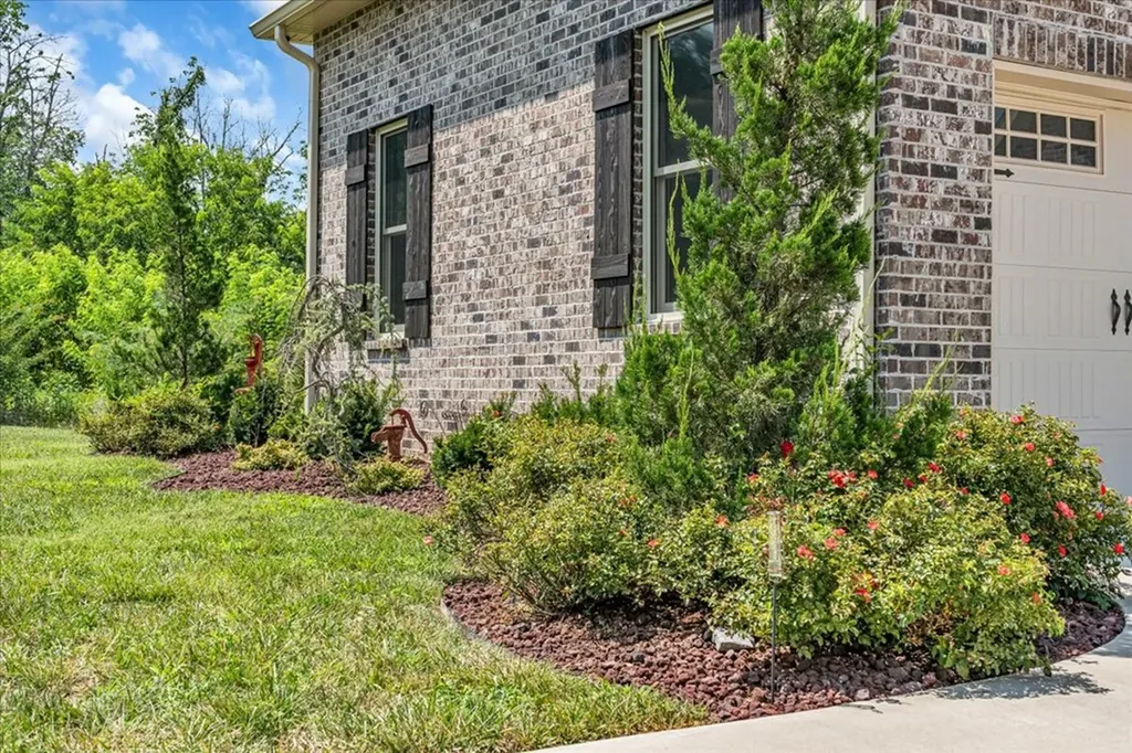 667 Rutherford Lane Smithville TN 37166